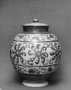 千年遼三彩始于天然載于天道——記遼寧省工藝美術(shù)大師林曉冬的設(shè)計(jì)哲學(xué)